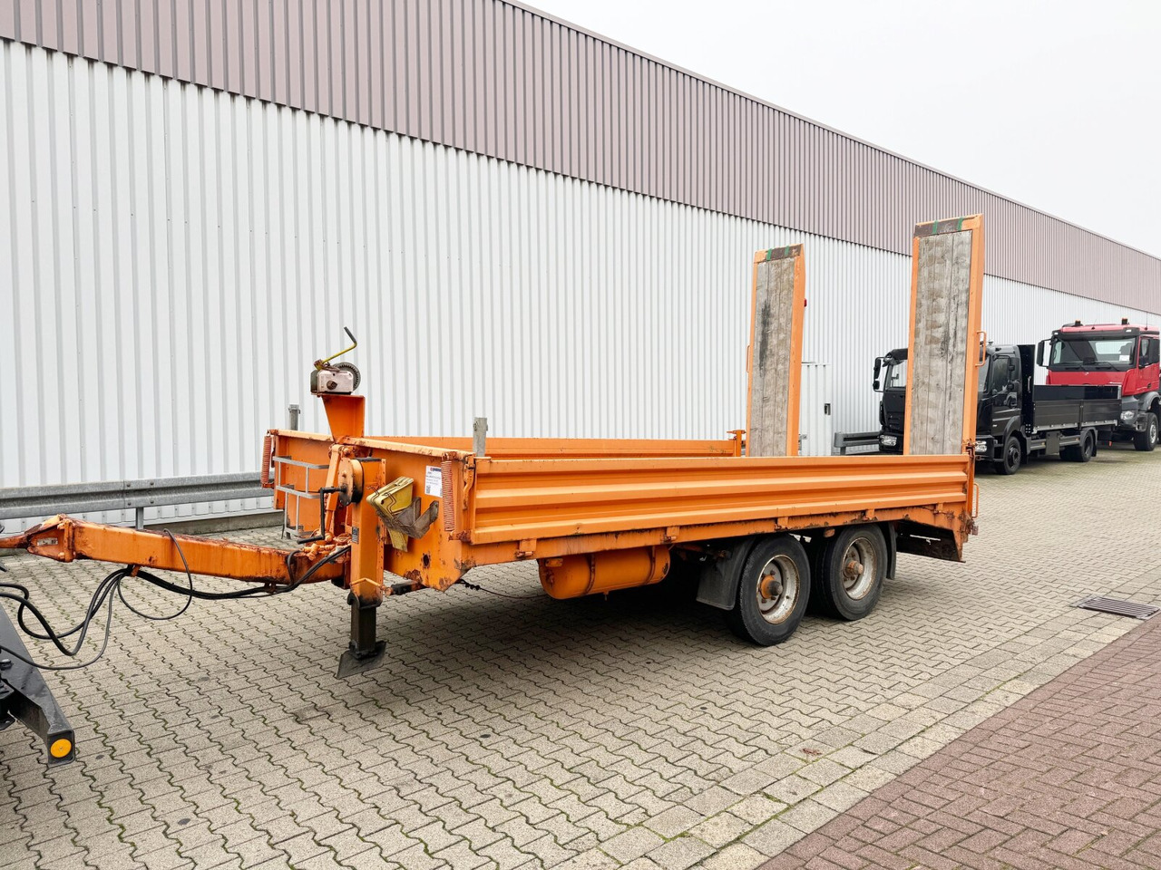 ETUE-TA 10 ETUE-TA 10, Ex , wenig benutzt top Zustand - Low loader trailer: picture 1 ETUE-TA 10 ETUE-TA 10, Ex , wenig benutzt top Zustand - Low loader trailer: picture 1