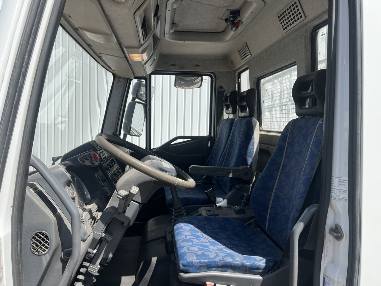 EuroCargo ML80E18K 4x2 EuroCargo ML80E18K 4x2 - Tipper: picture 4 EuroCargo ML80E18K 4x2 EuroCargo ML80E18K 4x2 - Tipper: picture 4