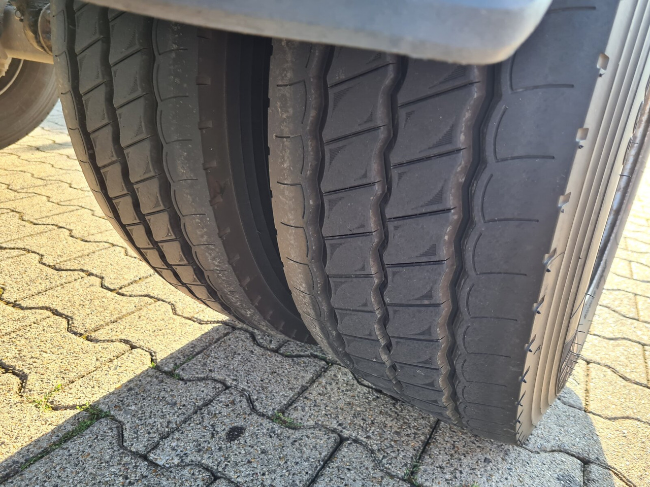 HAR 18.70 HAR 18.70 Abrollanhänger - Roll-off/ Skip trailer: picture 3 HAR 18.70 HAR 18.70 Abrollanhänger - Roll-off/ Skip trailer: picture 3