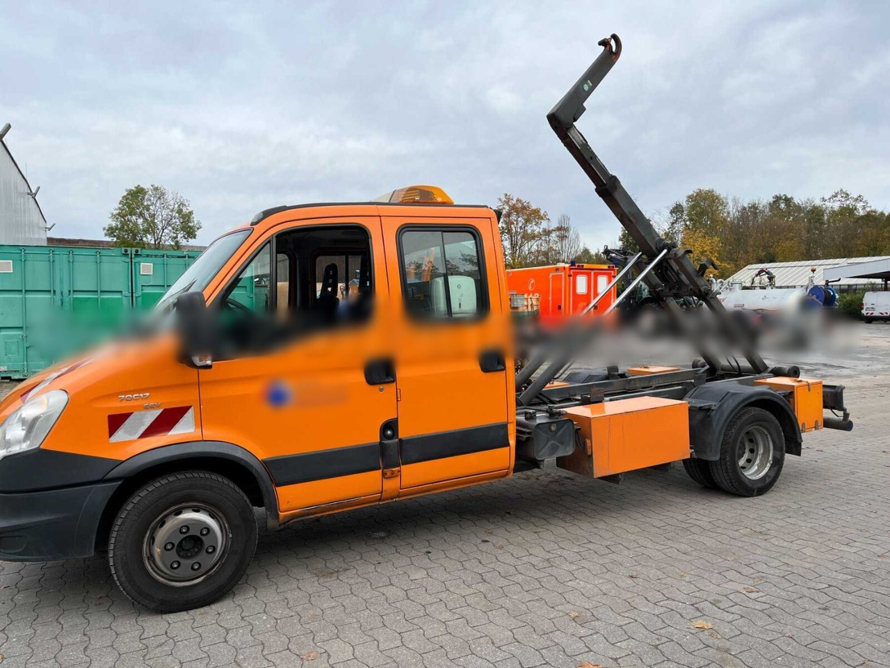 Iveco Daily 70C17 4x2 Doka Daily 70C17 4x2 Doka, EEV, Werkzeugschränke, City-Abroller - Hook lift truck: picture 1 Iveco Daily 70C17 4x2 Doka Daily 70C17 4x2 Doka, EEV, Werkzeugschränke, City-Abroller - Hook lift truck: picture 1