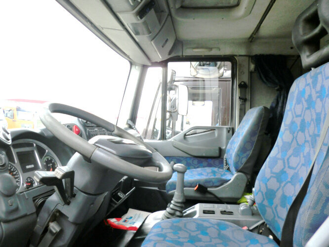 Iveco EuroCargo 75 E 17/4x2 EuroCargo 75 E 17/4,2, 6x VORHANDEN! - Box truck: picture 5 Iveco EuroCargo 75 E 17/4x2 EuroCargo 75 E 17/4,2, 6x VORHANDEN! - Box truck: picture 5