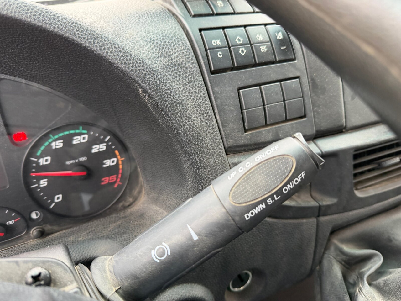 Iveco EuroCargo ML80E21 K 4x2 EuroCargo ML80E21 K 4x2, 2x AHK - Tipper: picture 5 Iveco EuroCargo ML80E21 K 4x2 EuroCargo ML80E21 K 4x2, 2x AHK - Tipper: picture 5