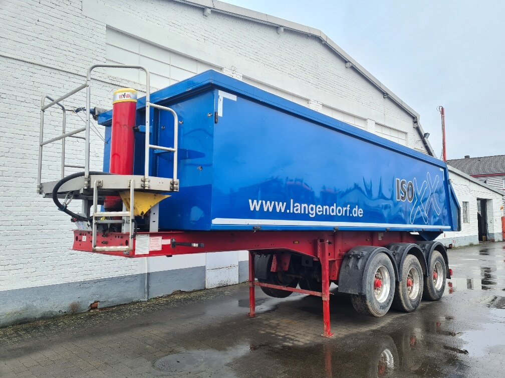 Langendorf SKA 24/31 Langendorf SKA 24/31, Thermo Kastenalumulde 25 cbm, - Tipper semi-trailer: picture 3 Langendorf SKA 24/31 Langendorf SKA 24/31, Thermo Kastenalumulde 25 cbm, - Tipper semi-trailer: picture 3