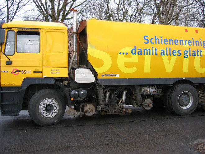 MAN T31 19.314 4x2 - Vacuum truck: picture 2 MAN T31 19.314 4x2 - Vacuum truck: picture 2