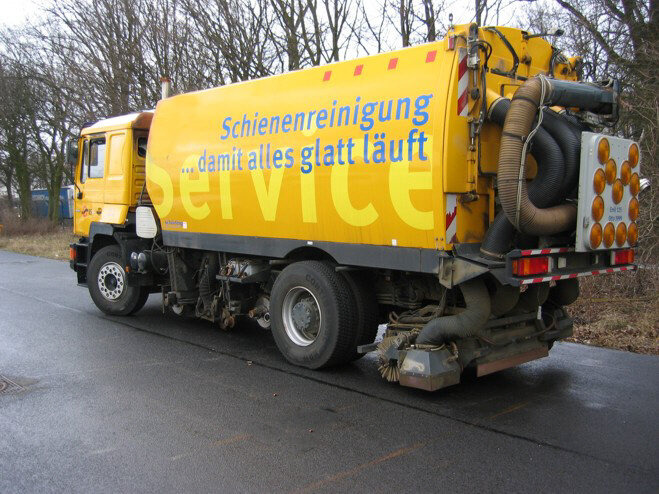 MAN T31 19.314 4x2 - Vacuum truck: picture 1 MAN T31 19.314 4x2 - Vacuum truck: picture 1