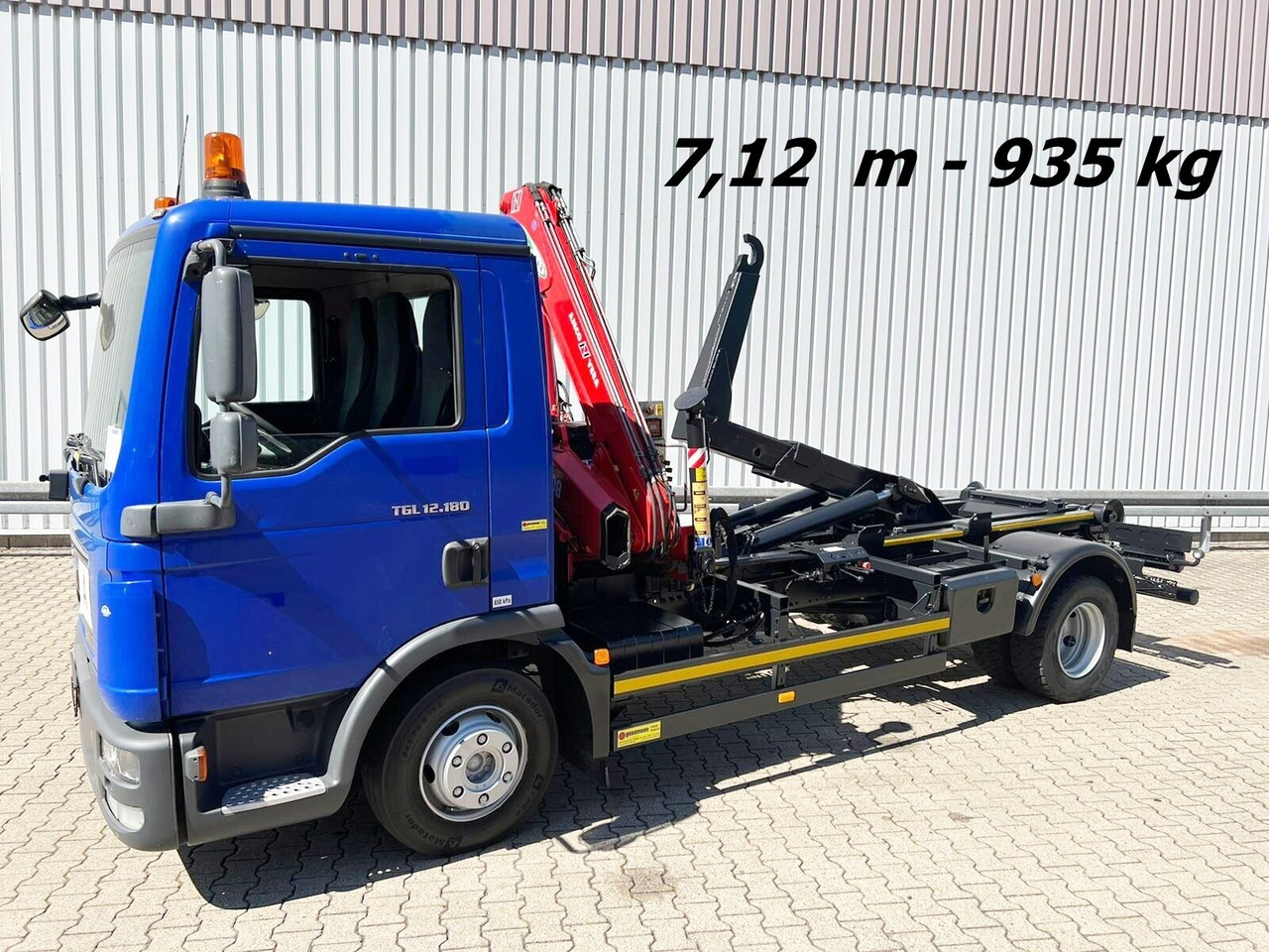 MAN TGL 12.180/210 4x2 BB TGL 12.180/210 4x2 BB, City-Abroller, Kran AMCO VEBA 807N2S - Hook lift truck, Crane truck: picture 1 MAN TGL 12.180/210 4x2 BB TGL 12.180/210 4x2 BB, City-Abroller, Kran AMCO VEBA 807N2S - Hook lift truck, Crane truck: picture 1
