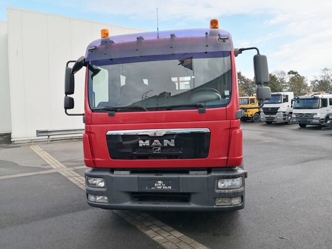 MAN TGL 12.180 4x2 BB Doka TGL 12.180 4x2 BB Doka - Tipper: picture 5 MAN TGL 12.180 4x2 BB Doka TGL 12.180 4x2 BB Doka - Tipper: picture 5