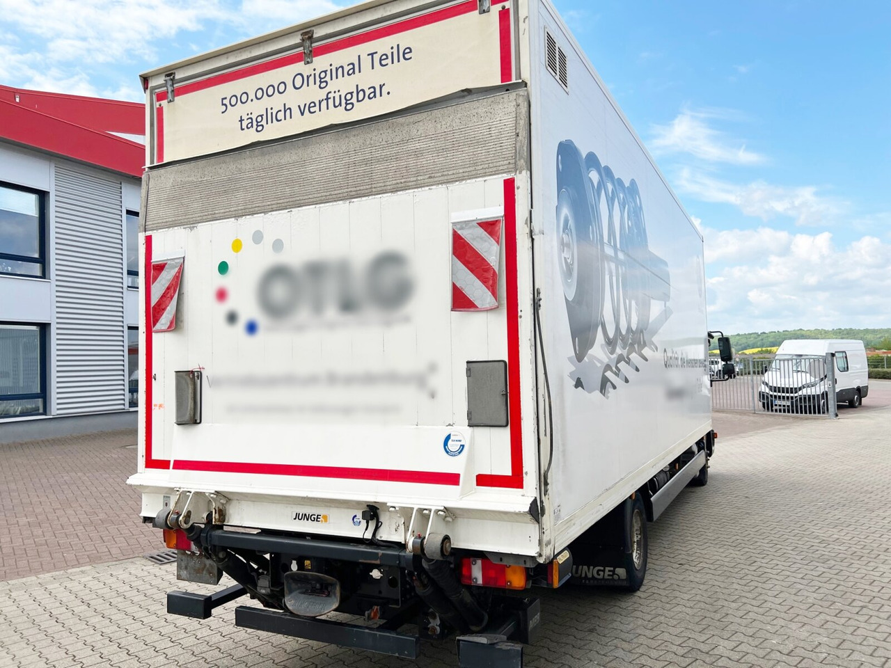 Box truck MAN TGL 12.220 4X2 BL TGL 12.220 4X2 BL mit MBB LBW 1500K: picture 9