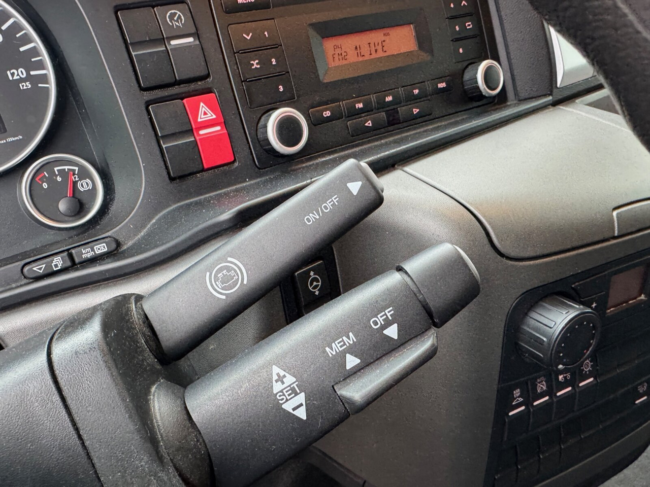 Box truck MAN TGL 8.150 4x2 BL TGL 8.150 4x2 BL, Möbelkoffer mit Rolltor: picture 6 Box truck MAN TGL 8.150 4x2 BL TGL 8.150 4x2 BL, Möbelkoffer mit Rolltor: picture 6