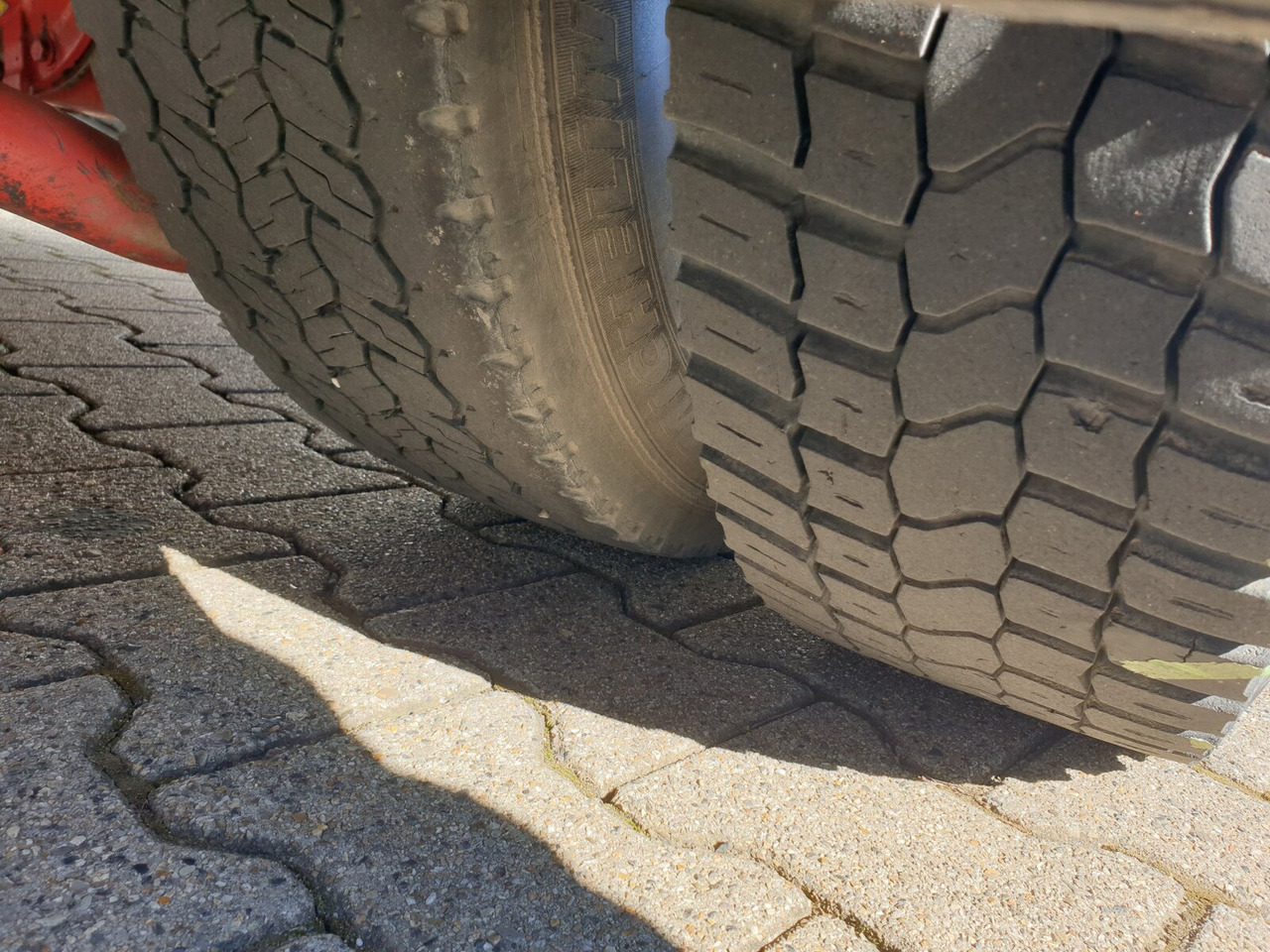 MAN TGL 8.180 4X2 BL TGL 8.180 4X2 BL, EEV, 2x VORHANDEN! - Skip loader truck: picture 5 MAN TGL 8.180 4X2 BL TGL 8.180 4X2 BL, EEV, 2x VORHANDEN! - Skip loader truck: picture 5