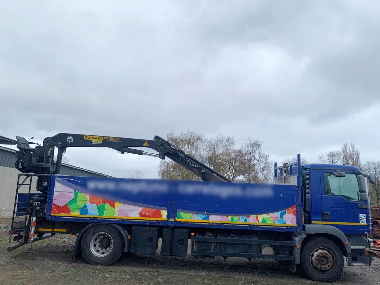 MAN TGM 18.290 4x2 BL mit MOTORSCHADEN! TGM 18.290 4x2 BL, Heckkran Palfinger PK12001L, MOTORSCHADEN! - Crane truck, Dropside/ Flatbed truck: picture 3 MAN TGM 18.290 4x2 BL mit MOTORSCHADEN! TGM 18.290 4x2 BL, Heckkran Palfinger PK12001L, MOTORSCHADEN! - Crane truck, Dropside/ Flatbed truck: picture 3