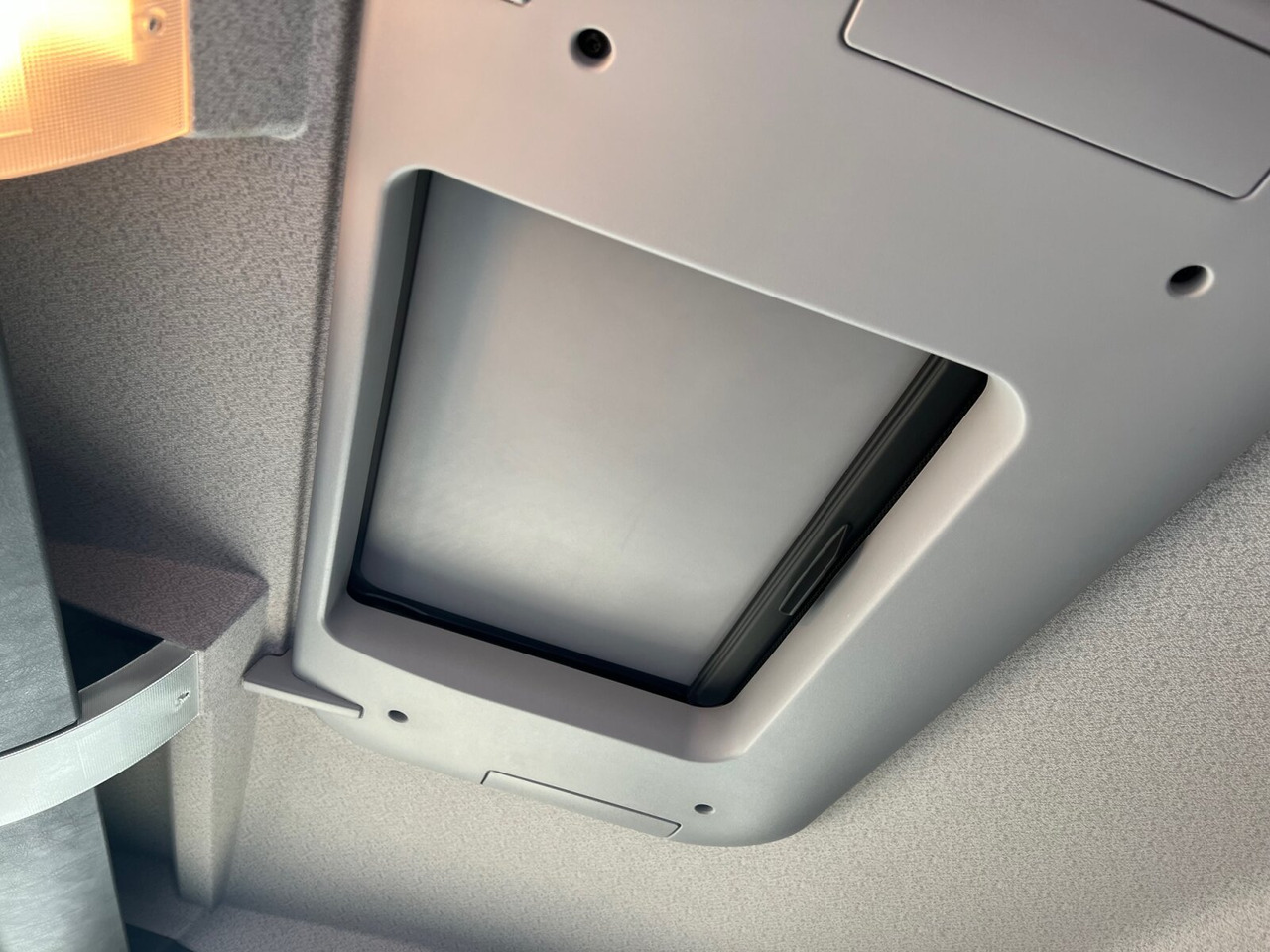 MAN TGS 26.360/400 6x2-4 BL TGS 26.360/400 6x2-4 BL, Lenk-/Lift, Kran Atlas AK 206.3E A5, Funk - Hook lift truck, Crane truck: picture 3 MAN TGS 26.360/400 6x2-4 BL TGS 26.360/400 6x2-4 BL, Lenk-/Lift, Kran Atlas AK 206.3E A5, Funk - Hook lift truck, Crane truck: picture 3