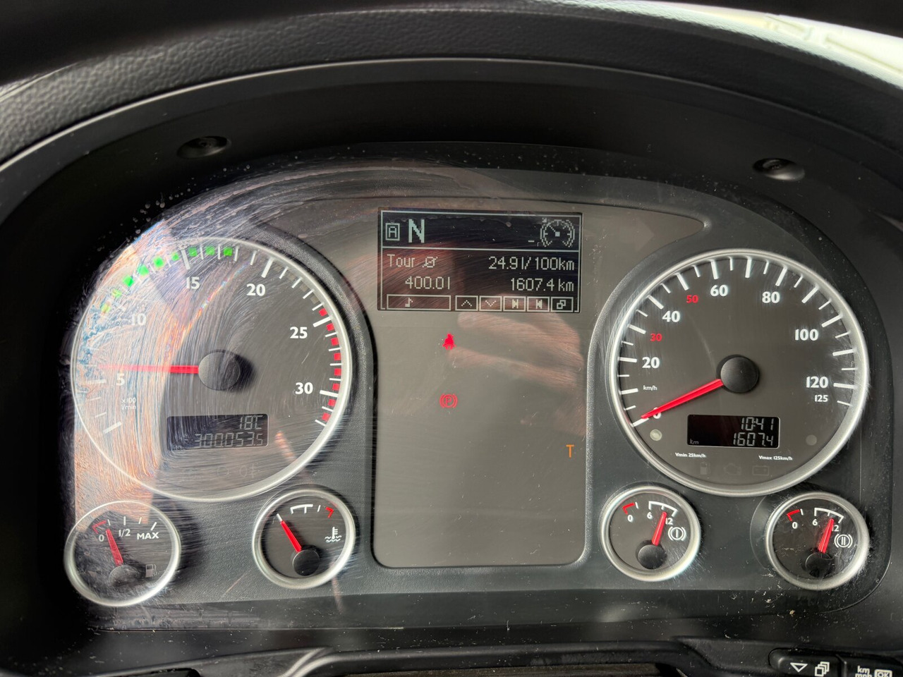 MAN TGS 26.400 6x2-4 LL TGS 26.400 6x2-4 LL, Lenk-/Lift, Hubdach - Dropside/ Flatbed truck, Crane truck: picture 5 MAN TGS 26.400 6x2-4 LL TGS 26.400 6x2-4 LL, Lenk-/Lift, Hubdach - Dropside/ Flatbed truck, Crane truck: picture 5