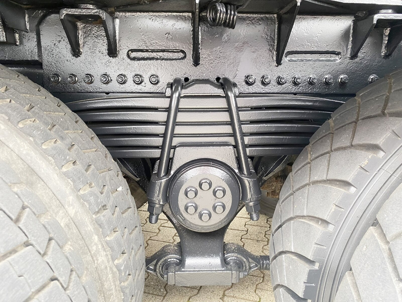 Timber truck, Crane truck MAN TGS 26.480 6x4 BB TGS 26.480 6x4 BB, Intarder, Kran Epsilon S270L88, Langholz: picture 14 Timber truck, Crane truck MAN TGS 26.480 6x4 BB TGS 26.480 6x4 BB, Intarder, Kran Epsilon S270L88, Langholz: picture 14