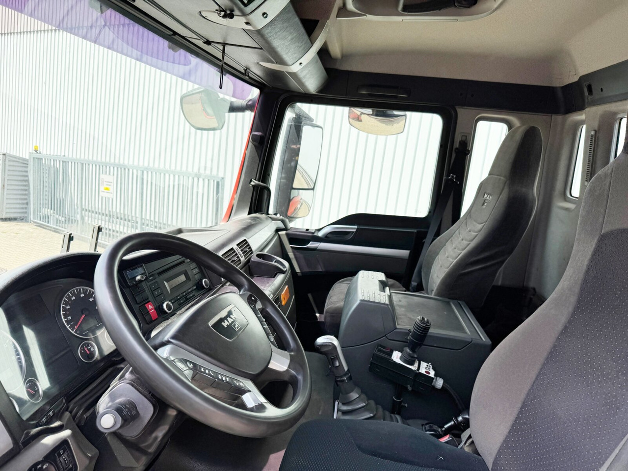 MAN TGS 26.480 6x4H-4 BL TGS 26.480 6x4H-4 BL, Multilift Abroller HydroDrive, Lenk-/Liftachse, Wechselfahrzeug - Hook lift truck: picture 2 MAN TGS 26.480 6x4H-4 BL TGS 26.480 6x4H-4 BL, Multilift Abroller HydroDrive, Lenk-/Liftachse, Wechselfahrzeug - Hook lift truck: picture 2