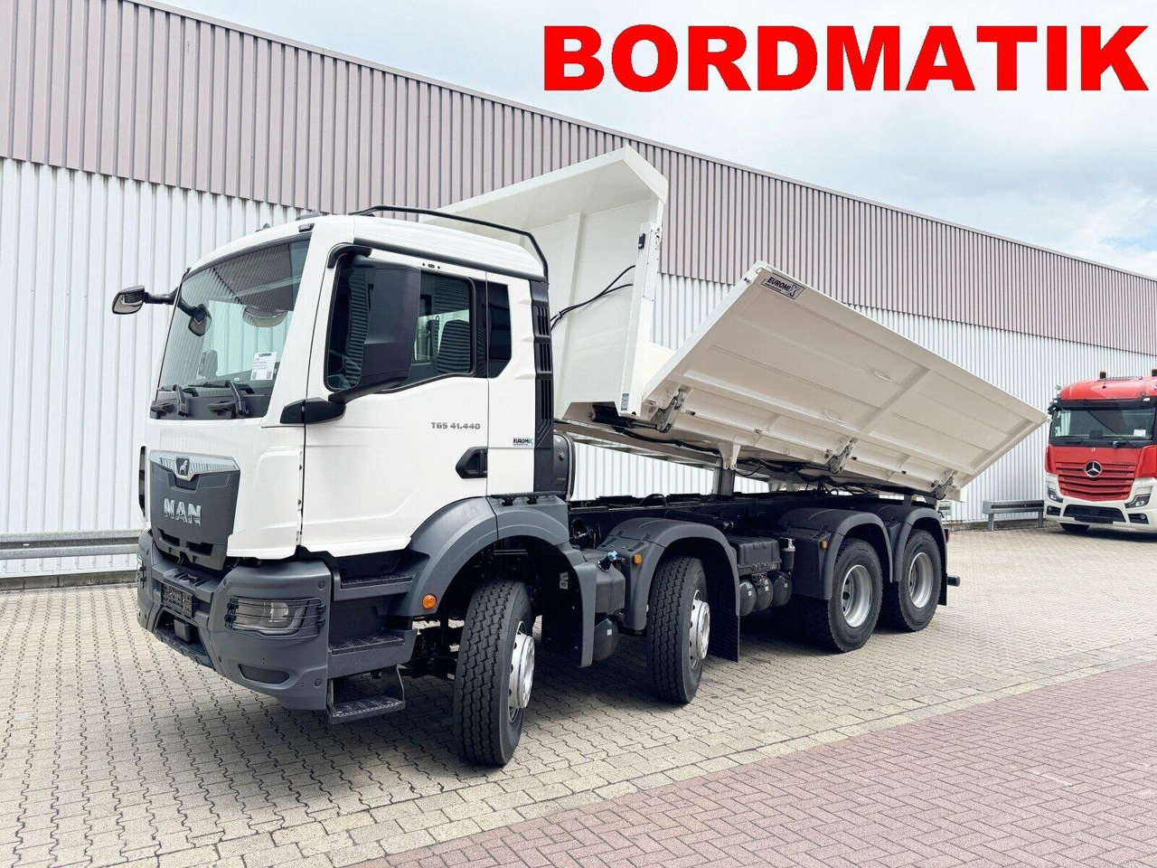 MAN TGS 41.440 8x4 BB TGS 41.440 8x4 BB, Bordmatik, ca. 16m³ - Tipper: picture 1 MAN TGS 41.440 8x4 BB TGS 41.440 8x4 BB, Bordmatik, ca. 16m³ - Tipper: picture 1