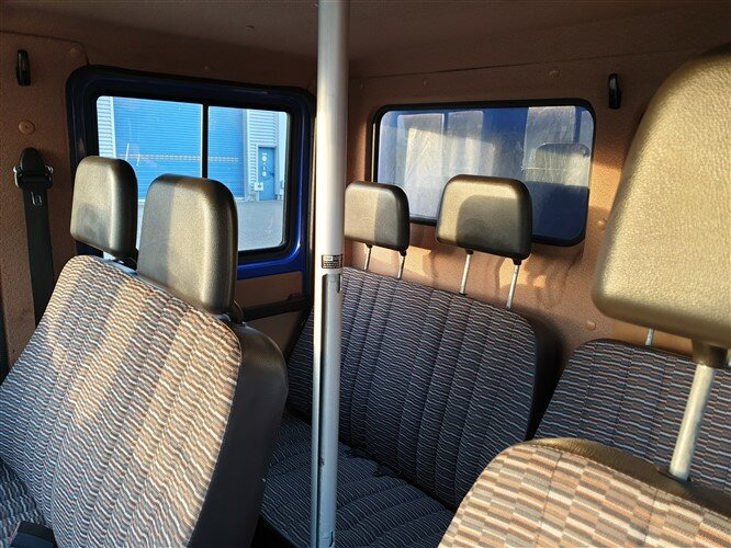 Mercedes-Benz 508 D 4x2 Doka 508 D 4x2 Doka, EX-THW - Curtain side truck: picture 4 Mercedes-Benz 508 D 4x2 Doka 508 D 4x2 Doka, EX-THW - Curtain side truck: picture 4