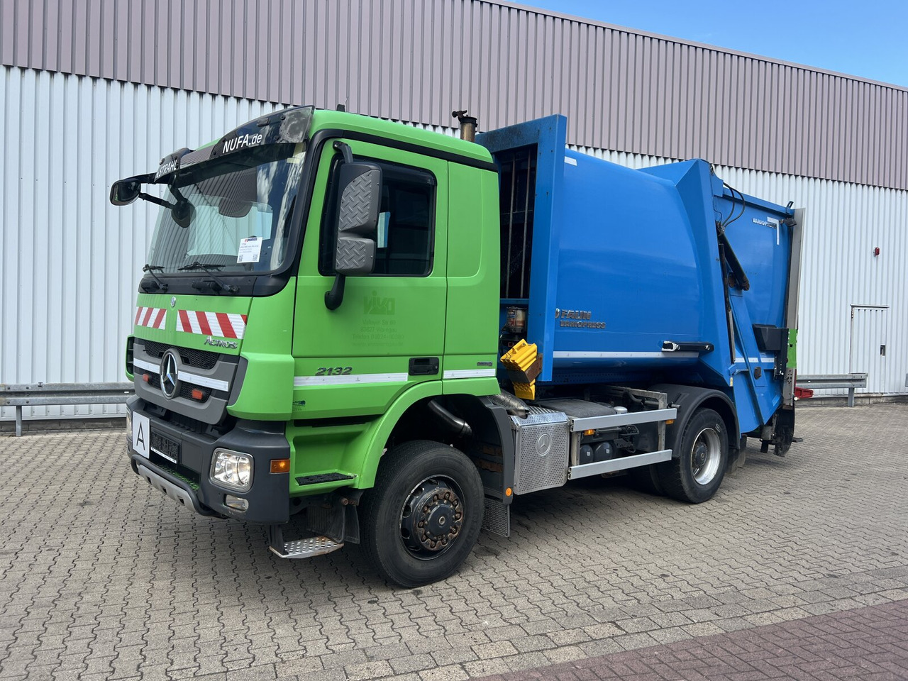 Mercedes-Benz Actros 2032 LA 4x4 Actros 2032 LA 4x4, Faun Variopress 310 ca. 10m³, Zöller Schüttung - Refuse truck: picture 1 Mercedes-Benz Actros 2032 LA 4x4 Actros 2032 LA 4x4, Faun Variopress 310 ca. 10m³, Zöller Schüttung - Refuse truck: picture 1