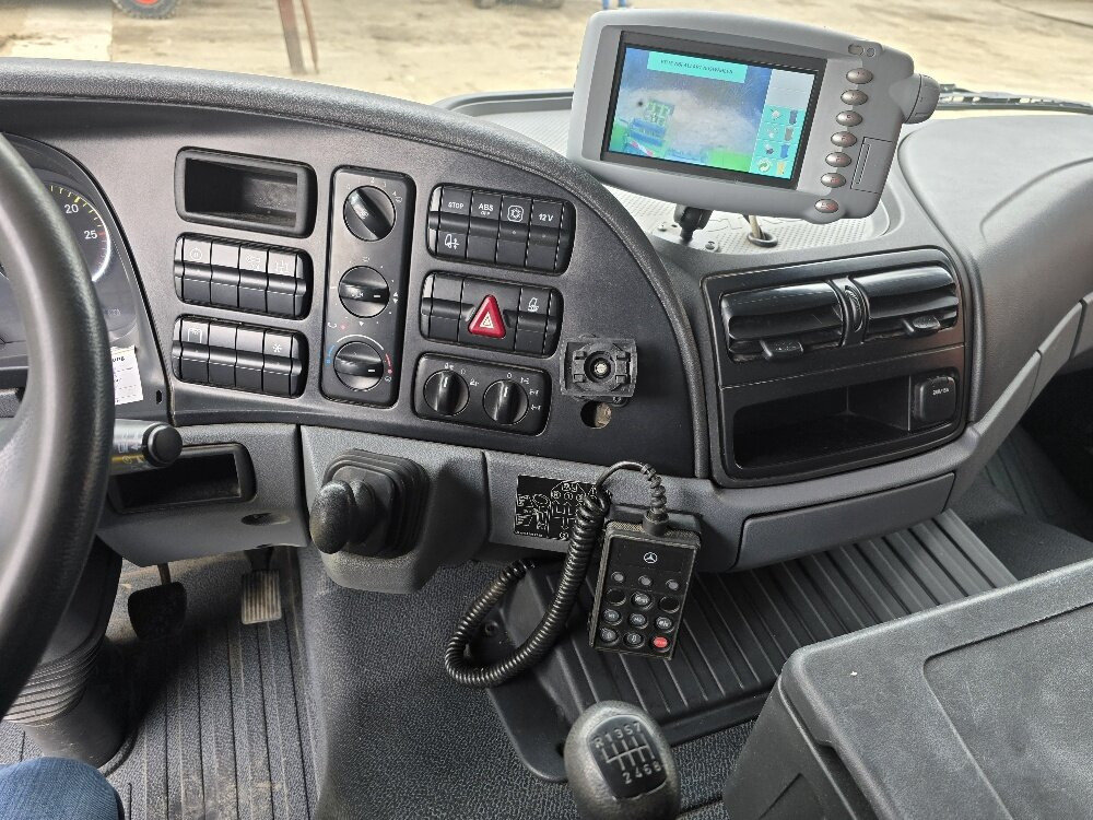 Cab chassis truck Mercedes-Benz Actros 2032 LA 4x4 Actros 2032 LA 4x4/ Rdstand 3.600 mm: picture 9