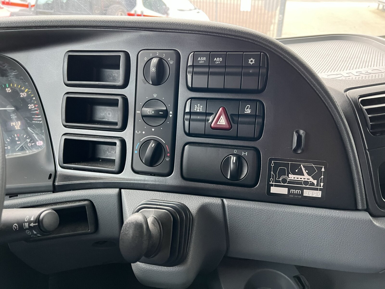 Mercedes-Benz Actros 2141 K 4x2 Actros 2141 K 4x2 - Cab chassis truck: picture 3 Mercedes-Benz Actros 2141 K 4x2 Actros 2141 K 4x2 - Cab chassis truck: picture 3