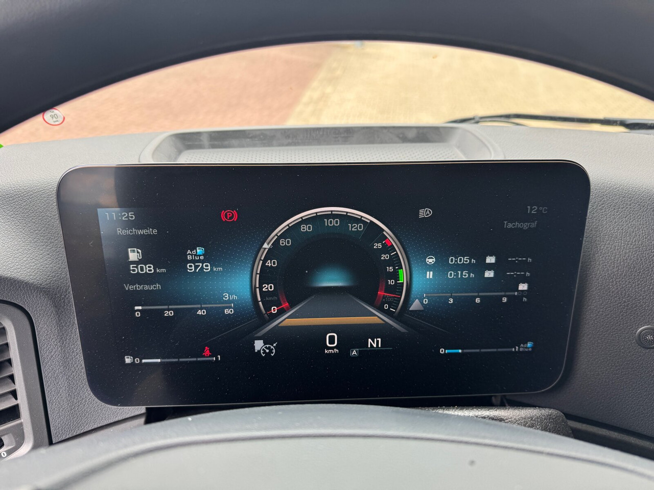 Mercedes-Benz Actros 2546 L 6x2 Actros 2546 L 6x2, Retarder, Lenk-/Lift, LED, Navi, ADR, MirrorCam, MultimediaCockpit - Cab chassis truck: picture 3 Mercedes-Benz Actros 2546 L 6x2 Actros 2546 L 6x2, Retarder, Lenk-/Lift, LED, Navi, ADR, MirrorCam, MultimediaCockpit - Cab chassis truck: picture 3