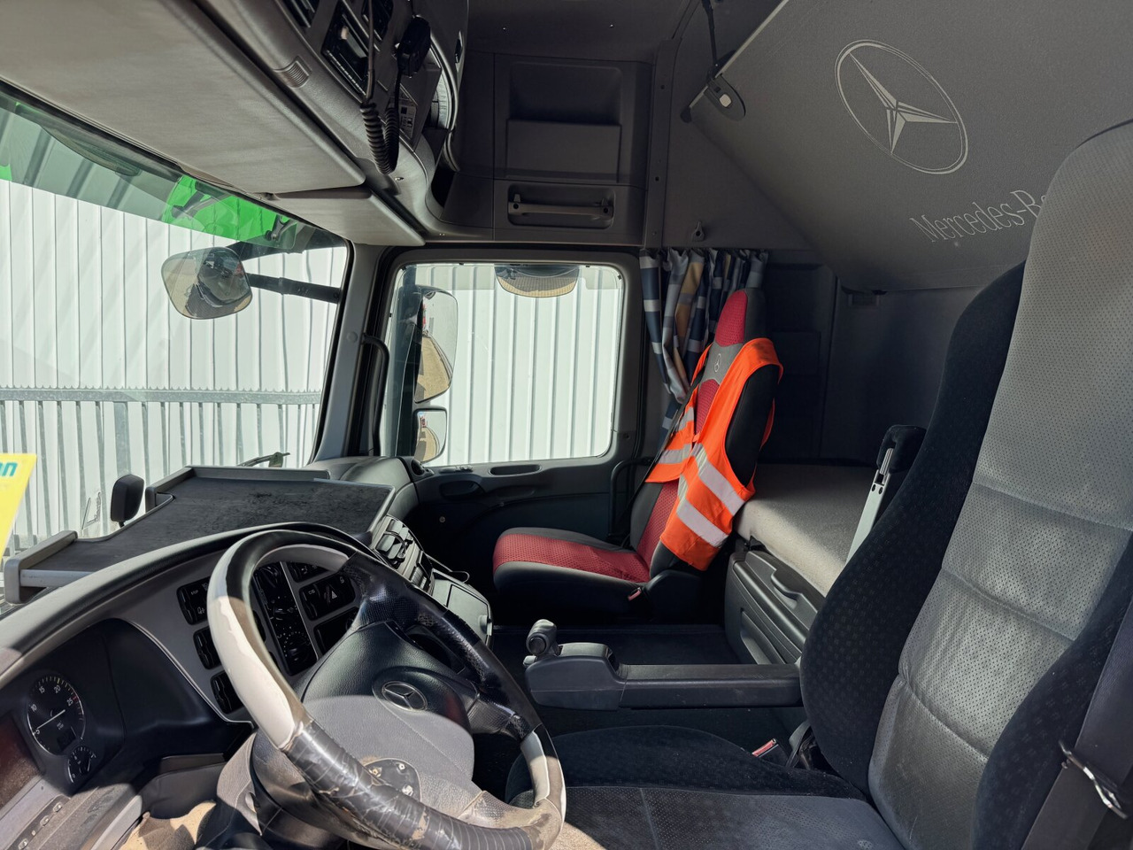 Mercedes-Benz Actros 2648 LK 6x4 Actros 2648 LK 6x4, Retarder, Bordmatik, Bi-Xenon - Tipper: picture 3 Mercedes-Benz Actros 2648 LK 6x4 Actros 2648 LK 6x4, Retarder, Bordmatik, Bi-Xenon - Tipper: picture 3