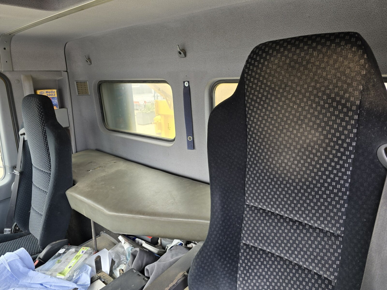 Mercedes-Benz Actros 3348 AK 6x6 Actros 3348 AK 6x6, Bordmatik links - Tipper: picture 3 Mercedes-Benz Actros 3348 AK 6x6 Actros 3348 AK 6x6, Bordmatik links - Tipper: picture 3