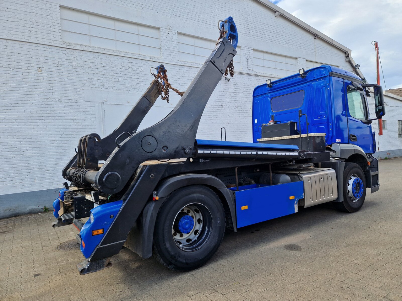 Skip loader truck Mercedes-Benz Antos 1840 L Antos 1840 L, Gergen Teleskopabsetzkipper Adonis TAK 20, Funk: picture 8 Skip loader truck Mercedes-Benz Antos 1840 L Antos 1840 L, Gergen Teleskopabsetzkipper Adonis TAK 20, Funk: picture 8