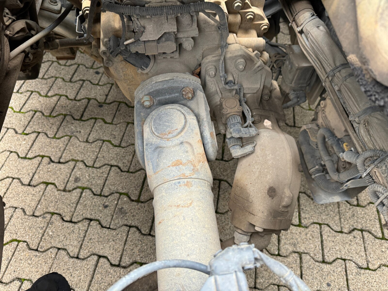 Mercedes-Benz Antos 2536/43 L 6x2 Antos 2536/43 L 6x2, Liftachse, Hiab XR 21S61 bis 7 m Container - Hook lift truck: picture 2 Mercedes-Benz Antos 2536/43 L 6x2 Antos 2536/43 L 6x2, Liftachse, Hiab XR 21S61 bis 7 m Container - Hook lift truck: picture 2