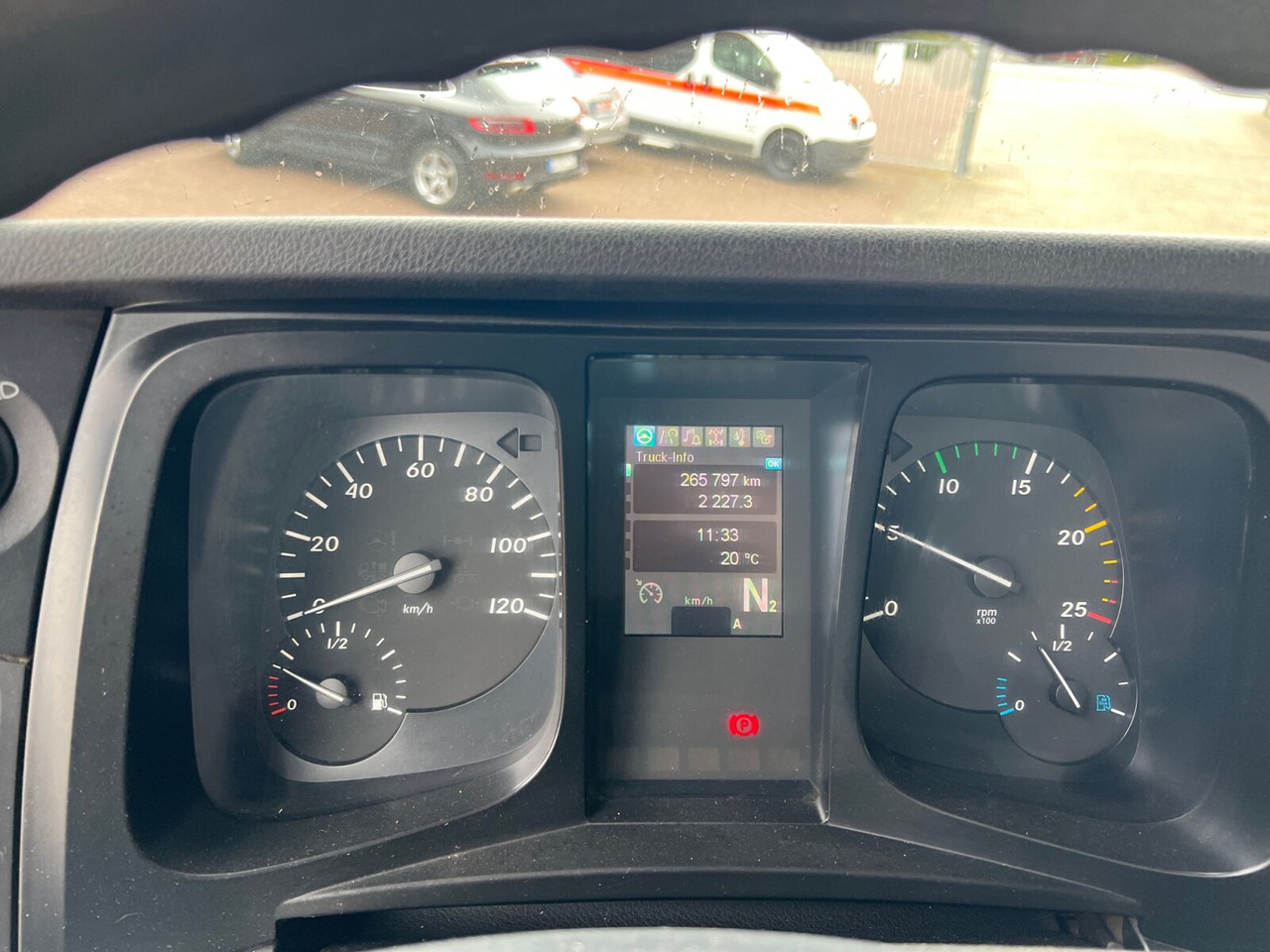 Mercedes-Benz Arocs 1840 K 4x2 Arocs 1840 K 4x2 - Tipper: picture 5 Mercedes-Benz Arocs 1840 K 4x2 Arocs 1840 K 4x2 - Tipper: picture 5