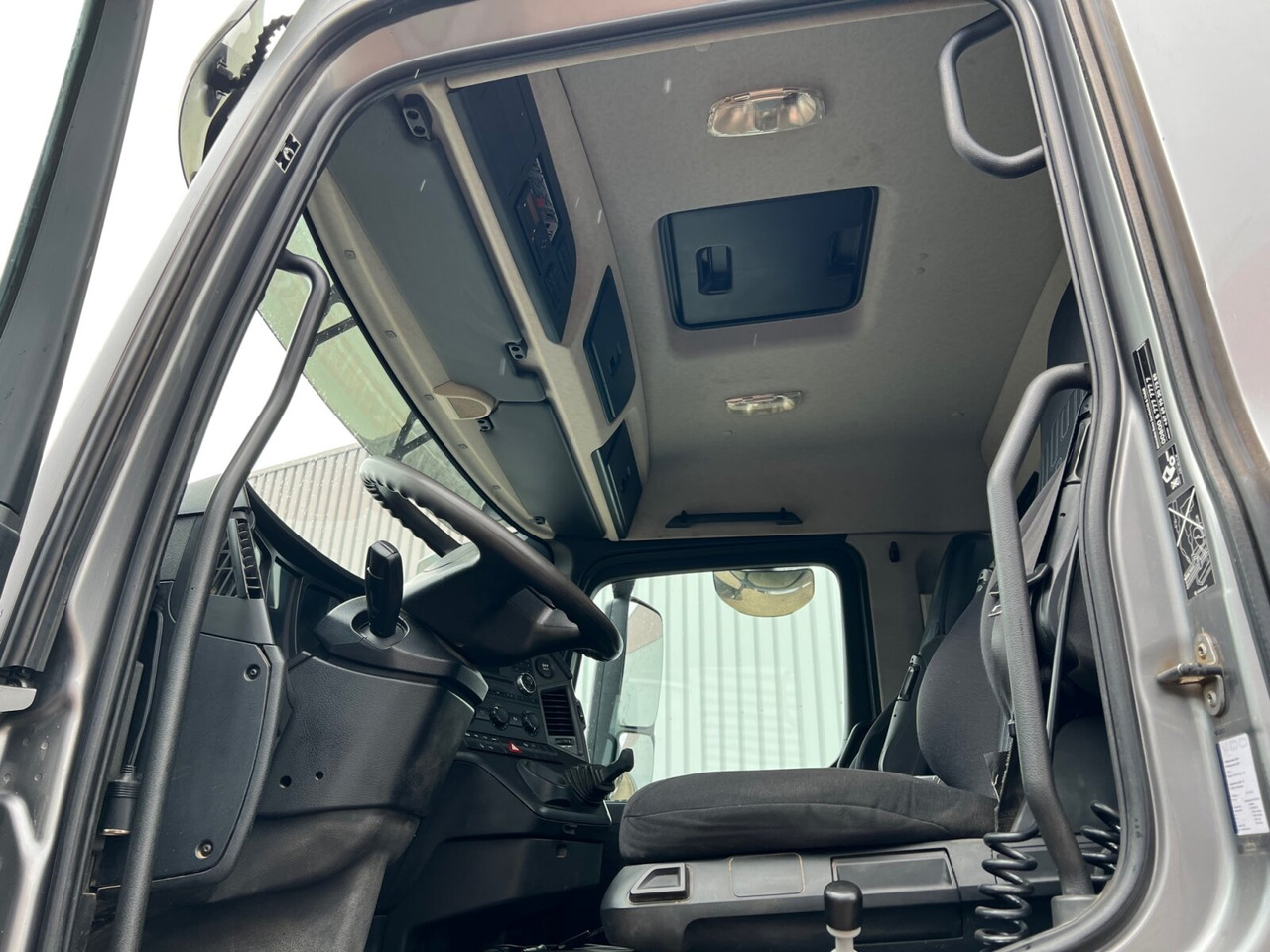 Mercedes-Benz Arocs 1840 K 4x2 Arocs 1840 K 4x2 - Tipper: picture 3 Mercedes-Benz Arocs 1840 K 4x2 Arocs 1840 K 4x2 - Tipper: picture 3