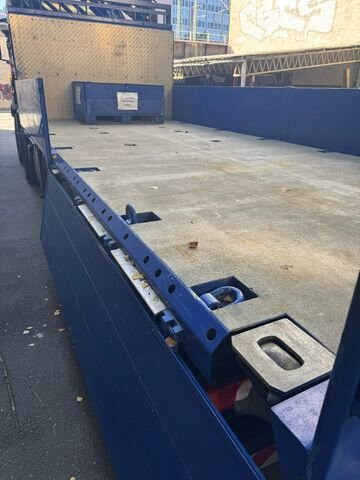 Mercedes-Benz Arocs 3245 L 8x2/6 Arocs 3245 L 8x2/6, Kran Fassi F 545 RA 2.26 XE, Jib, Funk 29,7 m - 400 kg - Crane truck, Dropside/ Flatbed truck: picture 3 Mercedes-Benz Arocs 3245 L 8x2/6 Arocs 3245 L 8x2/6, Kran Fassi F 545 RA 2.26 XE, Jib, Funk 29,7 m - 400 kg - Crane truck, Dropside/ Flatbed truck: picture 3