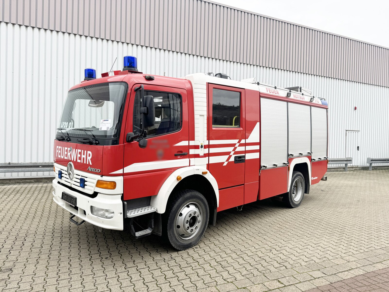 Mercedes-Benz Atego 1325 4x4, LF 16/12 Atego 1325 4x4, 8+1 Sitze, LF 16/12 - Ambulance: picture 1 Mercedes-Benz Atego 1325 4x4, LF 16/12 Atego 1325 4x4, 8+1 Sitze, LF 16/12 - Ambulance: picture 1