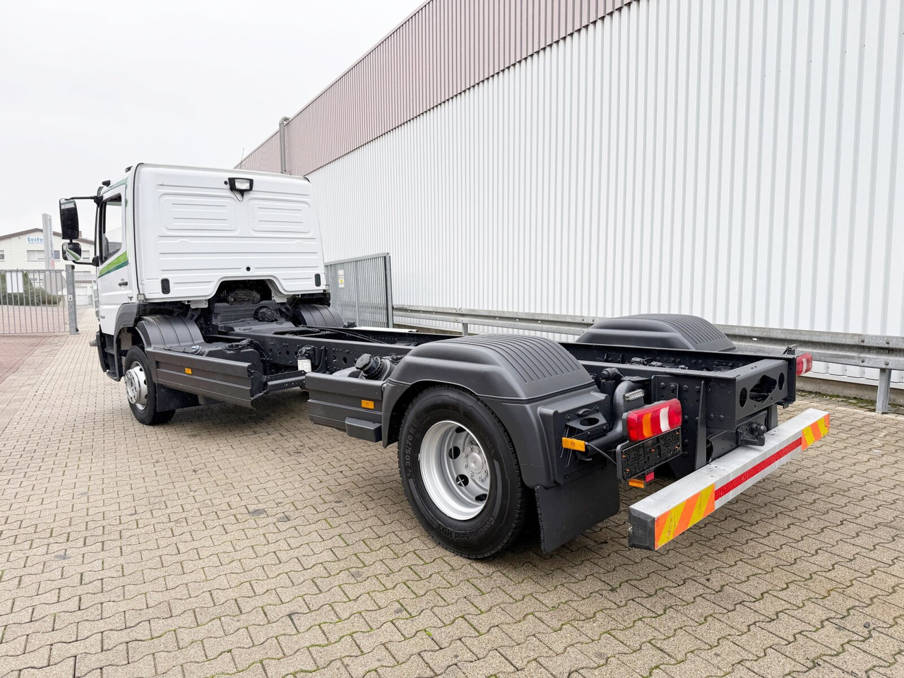 Cab chassis truck Mercedes-Benz Atego 1627 L 4x2 Atego 1627 L 4x2, 6-Zylinder, Motorabtrieb: picture 12