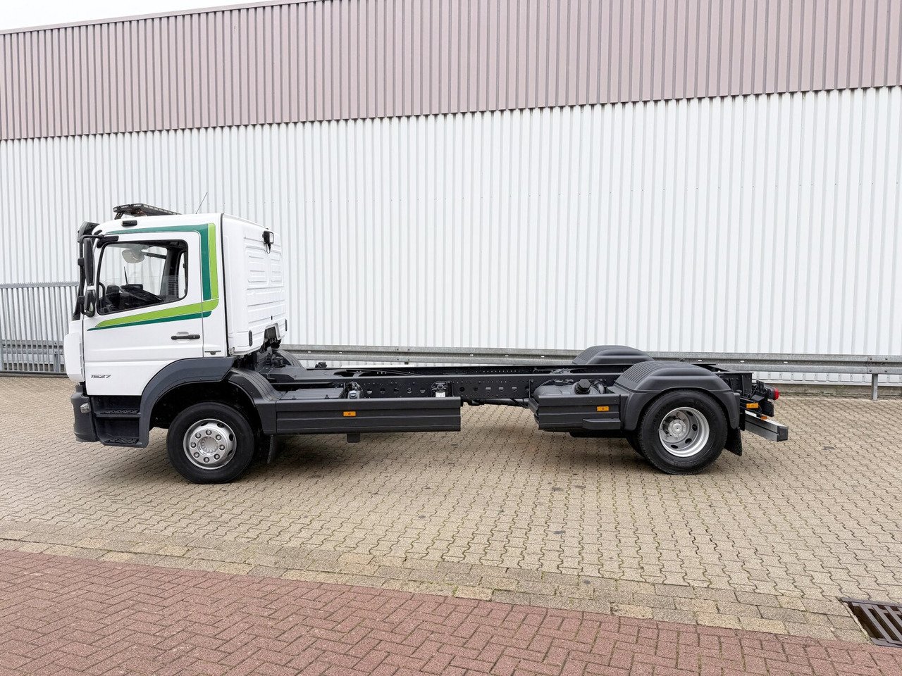 Cab chassis truck Mercedes-Benz Atego 1627 L 4x2 Atego 1627 L 4x2, 6-Zylinder, Motorabtrieb: picture 13