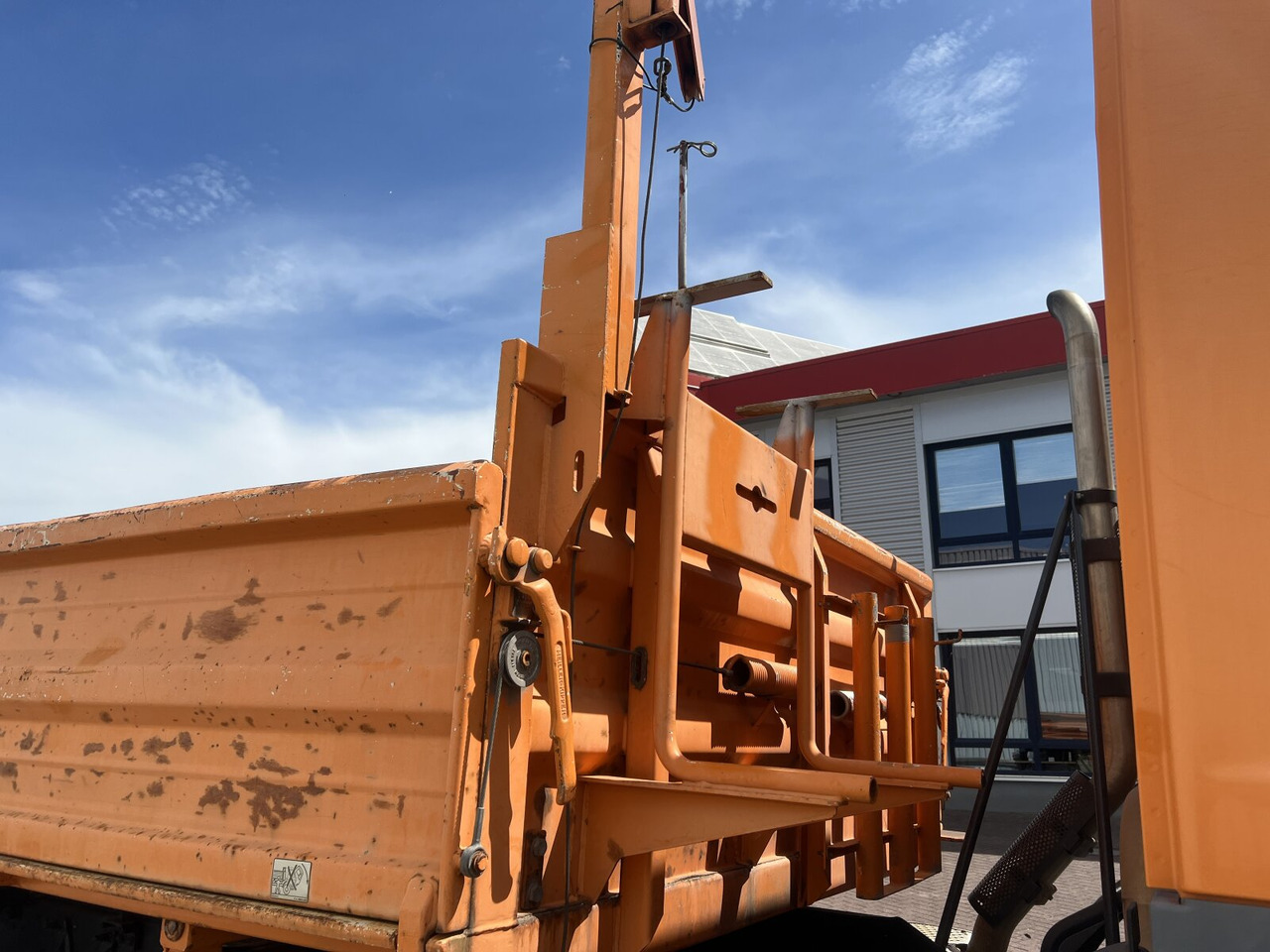 Mercedes-Benz Atego 1823 AK 4x4 Atego 1823 AK 4x4 - Tipper: picture 3 Mercedes-Benz Atego 1823 AK 4x4 Atego 1823 AK 4x4 - Tipper: picture 3