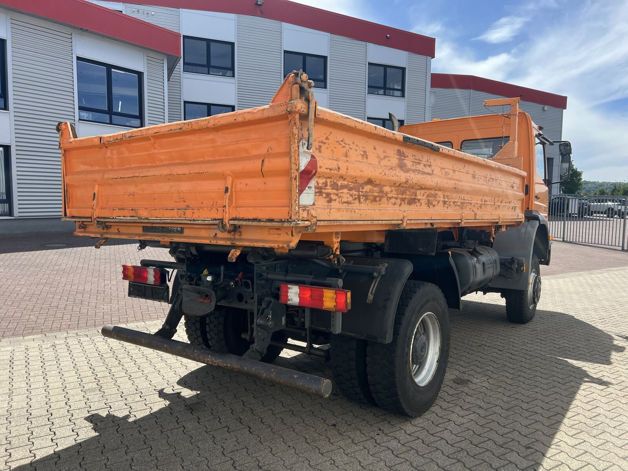 Tipper Mercedes-Benz Atego 1823 AK 4x4 Atego 1823 AK 4x4: picture 10 Tipper Mercedes-Benz Atego 1823 AK 4x4 Atego 1823 AK 4x4: picture 10