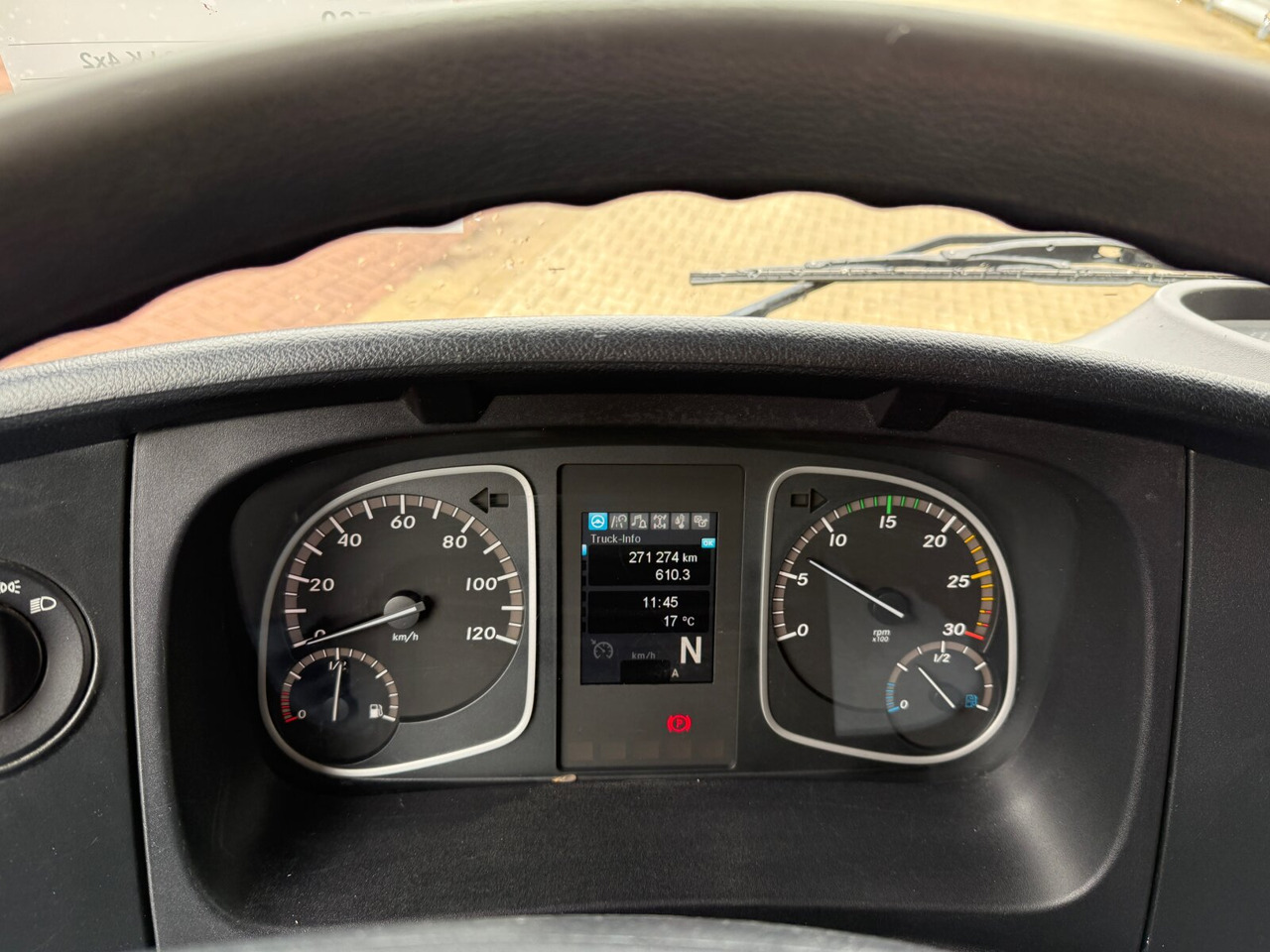 Mercedes-Benz Atego 818/23 LK 4x2 Atego 818/23 LK 4x2, 2x AHK - Tipper: picture 4 Mercedes-Benz Atego 818/23 LK 4x2 Atego 818/23 LK 4x2, 2x AHK - Tipper: picture 4