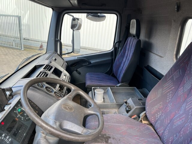 Mercedes-Benz Atego 818 4x2 Atego 818 4x2 - Dropside/ Flatbed truck: picture 3 Mercedes-Benz Atego 818 4x2 Atego 818 4x2 - Dropside/ Flatbed truck: picture 3