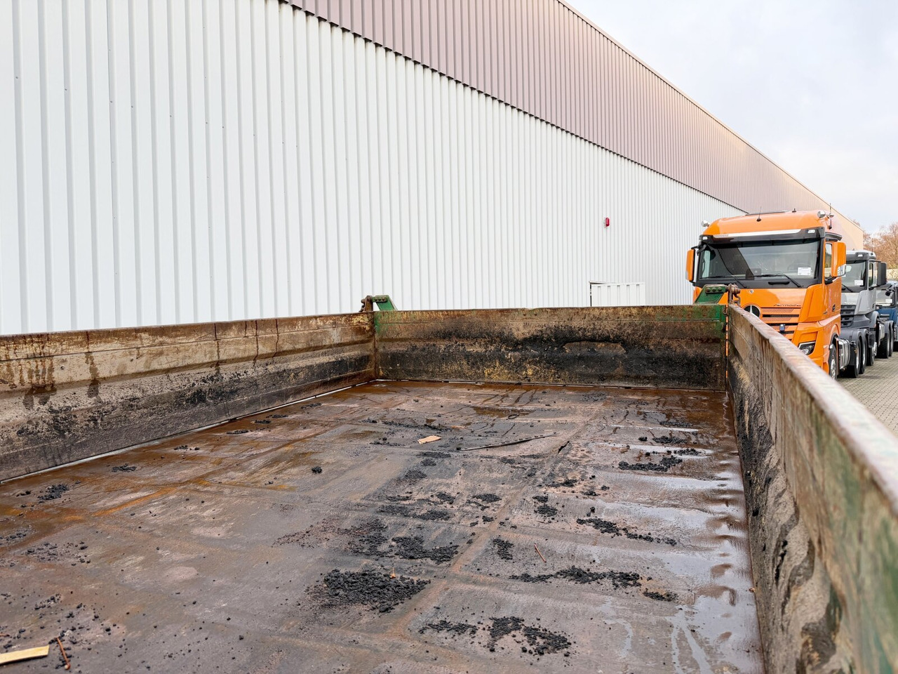 Mercedes-Benz Atego 818 K 4x2 Atego 818 K 4x2, 2x AHK - Tipper: picture 2 Mercedes-Benz Atego 818 K 4x2 Atego 818 K 4x2, 2x AHK - Tipper: picture 2