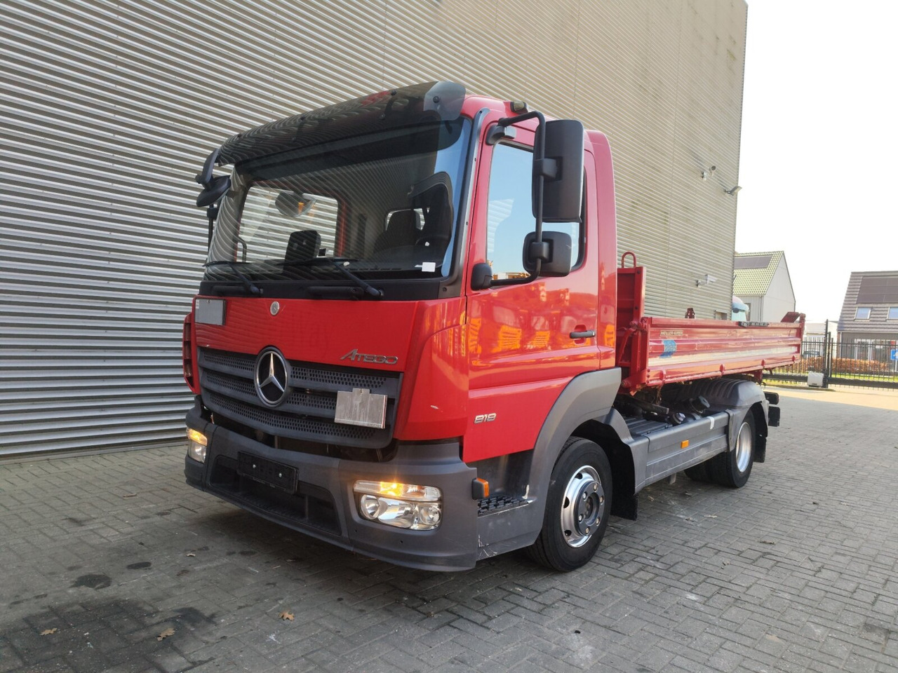 Mercedes-Benz Atego 818 K 4x2 Atego 818 K 4x2, Meiller-Kipper, 2 x AHK - Tipper: picture 1 Mercedes-Benz Atego 818 K 4x2 Atego 818 K 4x2, Meiller-Kipper, 2 x AHK - Tipper: picture 1