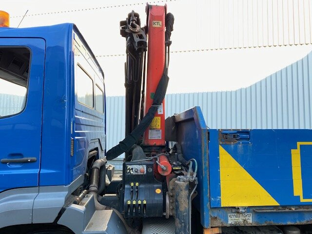 Mercedes-Benz Axor 1828 L 4x2 Axor 1828 L 4x2 mit Kran Palfinger PK 9501, Funk - Crane truck, Dropside/ Flatbed truck: picture 3 Mercedes-Benz Axor 1828 L 4x2 Axor 1828 L 4x2 mit Kran Palfinger PK 9501, Funk - Crane truck, Dropside/ Flatbed truck: picture 3