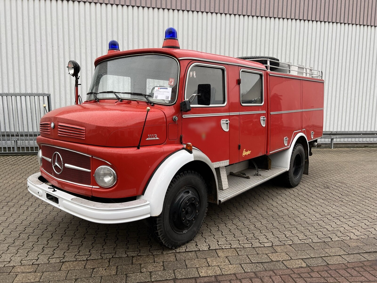 Mercedes-Benz LF 1113 B 4x2 Doka LF 1113 B 4x2 Doka, TLF 16/25 - Fire engine: picture 1 Mercedes-Benz LF 1113 B 4x2 Doka LF 1113 B 4x2 Doka, TLF 16/25 - Fire engine: picture 1