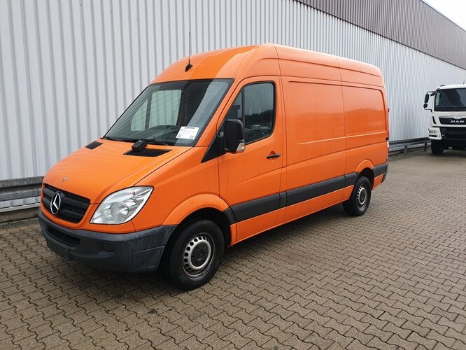 Mercedes-Benz Sprinter 313 KA 4x2 Sprinter 313 KA 4x2 - Panel van: picture 1 Mercedes-Benz Sprinter 313 KA 4x2 Sprinter 313 KA 4x2 - Panel van: picture 1