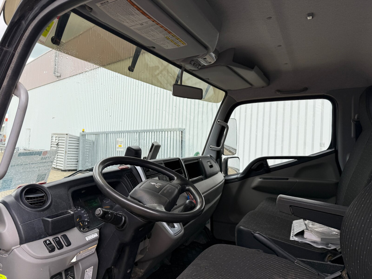Mitsubishi Canter Fuso 9C18 4x2 Canter Fuso 9C18 4x2, Marrel City Abrollanlage - Hook lift truck: picture 2 Mitsubishi Canter Fuso 9C18 4x2 Canter Fuso 9C18 4x2, Marrel City Abrollanlage - Hook lift truck: picture 2
