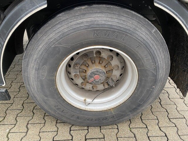 Orten PRASQ 18 Getränkeanhänger PRASQ 18 Getränkeanhänger, Stapleraufnahme, 12x VORHANDEN! - Closed box trailer: picture 4 Orten PRASQ 18 Getränkeanhänger PRASQ 18 Getränkeanhänger, Stapleraufnahme, 12x VORHANDEN! - Closed box trailer: picture 4