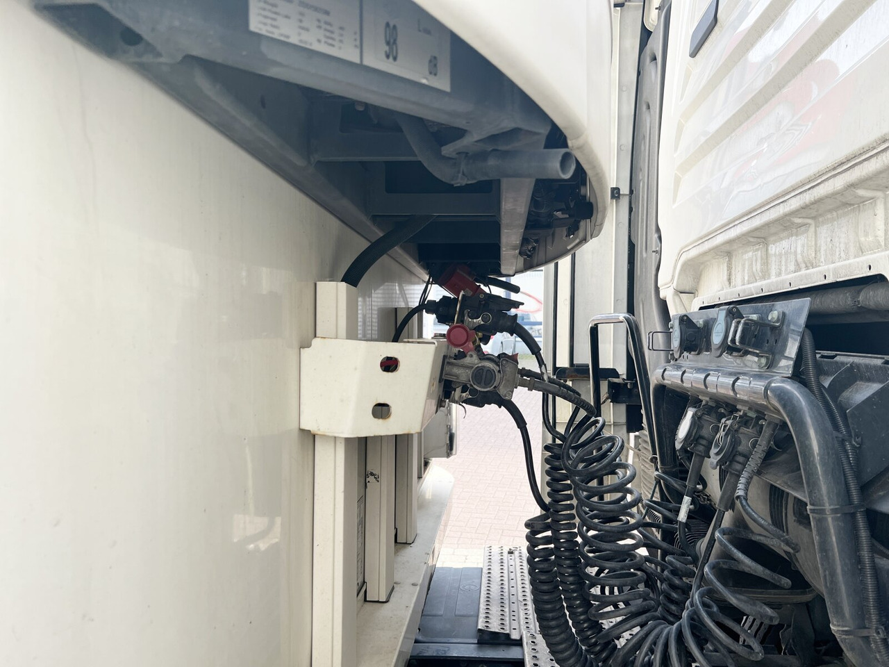 Schmitz Cargobull SKO 24/L-13.4 FP 45 SKO 24/L-13.4 FP 45, Mega, Doppelsock - Refrigerated semi-trailer: picture 4 Schmitz Cargobull SKO 24/L-13.4 FP 45 SKO 24/L-13.4 FP 45, Mega, Doppelsock - Refrigerated semi-trailer: picture 4