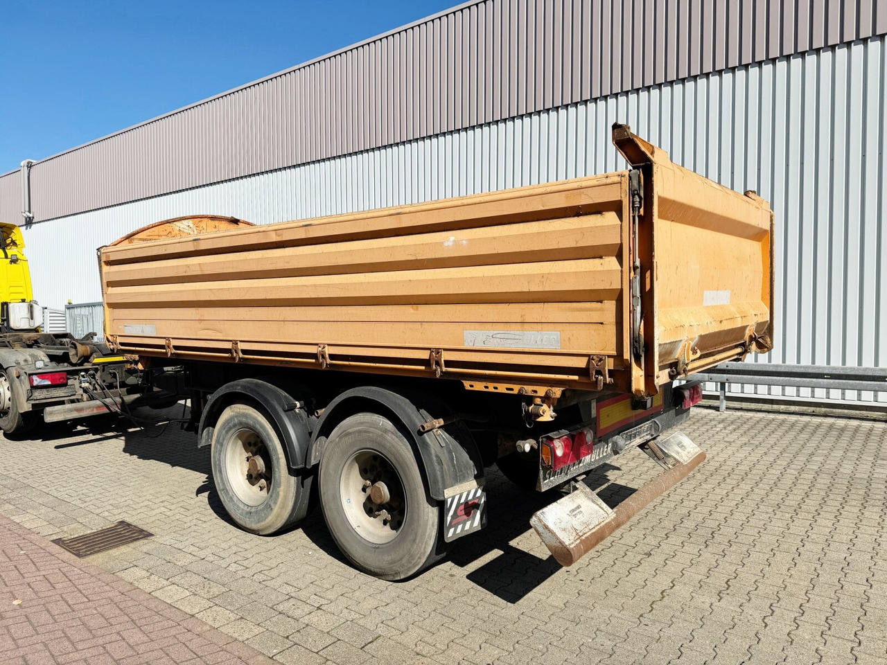 Schwarzmüller TKA 18 TKA 18, Alu-Bordwände, ca. 11m³ - Tipper trailer: picture 5 Schwarzmüller TKA 18 TKA 18, Alu-Bordwände, ca. 11m³ - Tipper trailer: picture 5