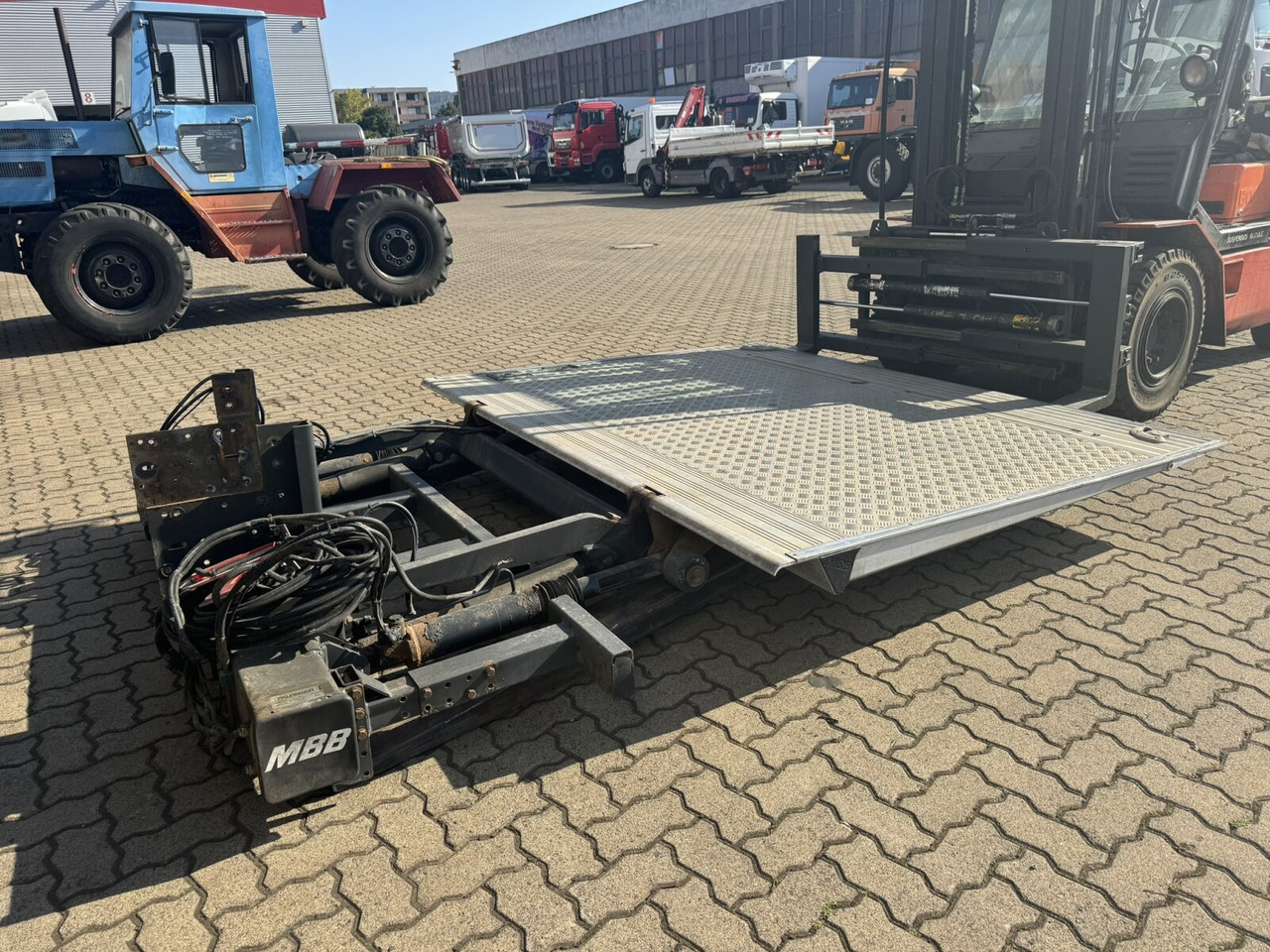 MBB C 2000 S Ladebordwand MBB C 2000 S Ladebordwand - Semi-trailer: picture 1 MBB C 2000 S Ladebordwand MBB C 2000 S Ladebordwand - Semi-trailer: picture 1