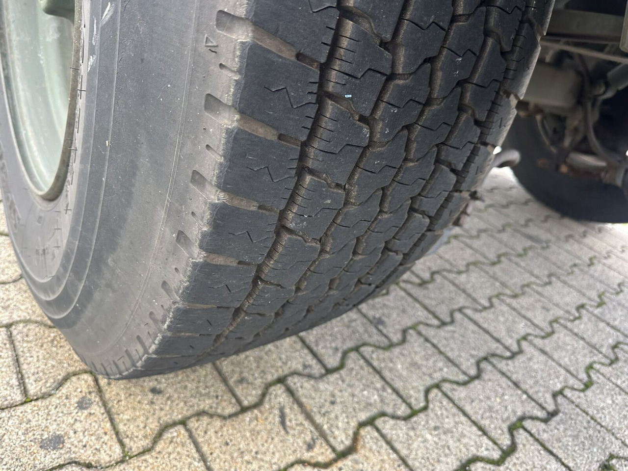 Schmitz Cargobull SCF 24 Containerchassis SCF 24 Containerchassis, Nachlauflenkachse, 2x20/20/30/40ft, Ex-! - Semi-trailer: picture 2 Schmitz Cargobull SCF 24 Containerchassis SCF 24 Containerchassis, Nachlauflenkachse, 2x20/20/30/40ft, Ex-! - Semi-trailer: picture 2